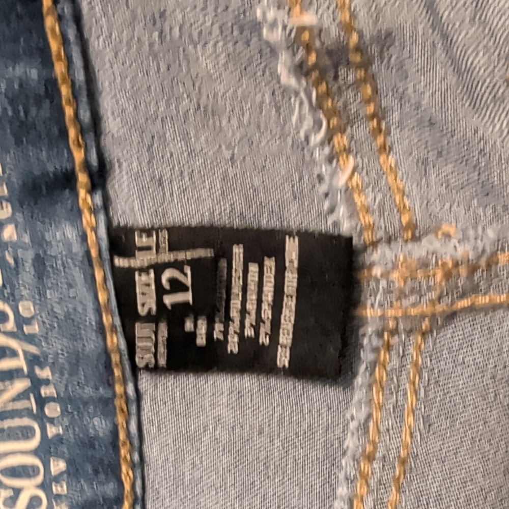 SoundStyle Straight Leg Light Wash Jeans EUC - Picture 6 of 8